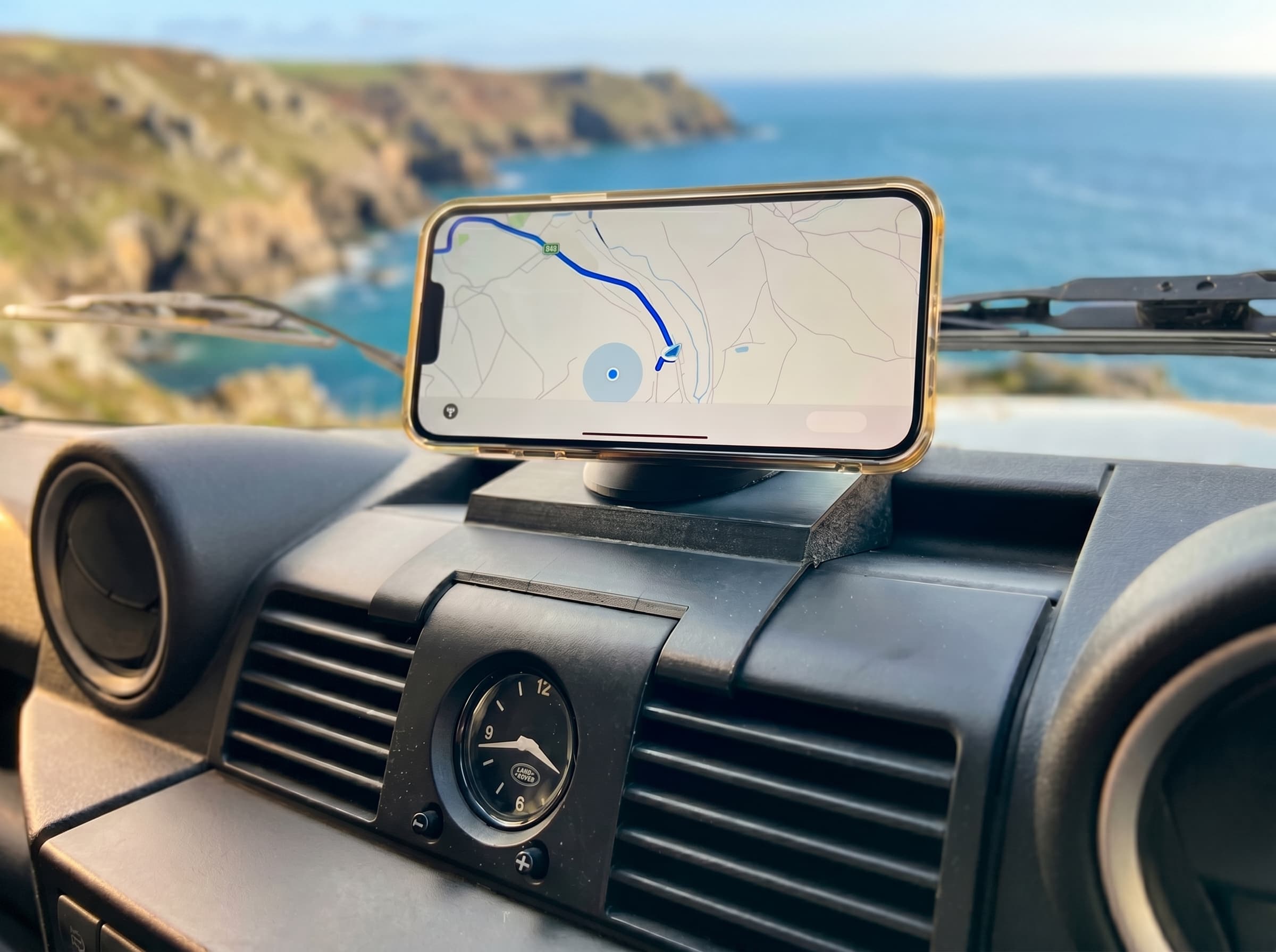 Defender Dash Mount System fitted to a Land Rover Defender